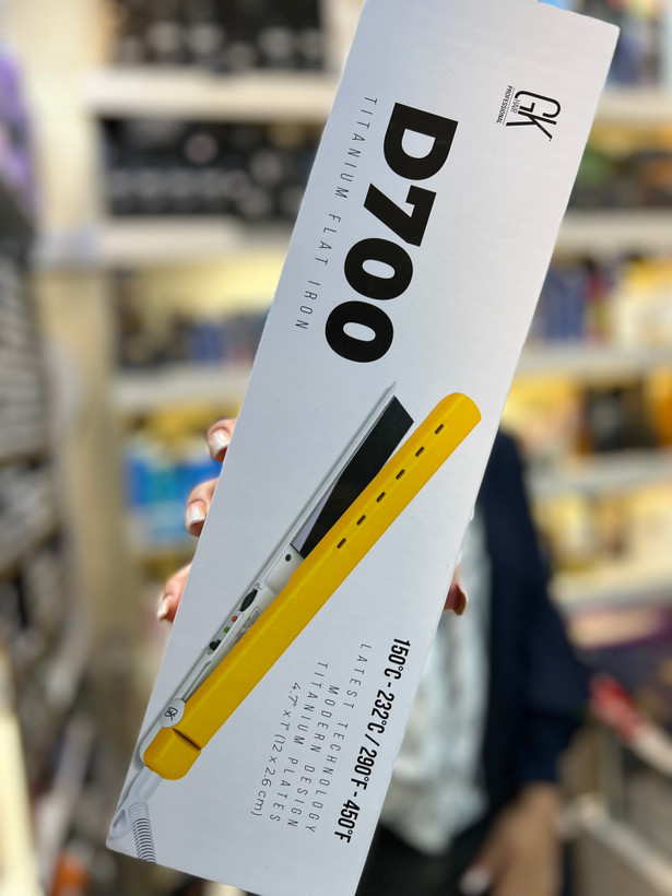 اتومو جی کی مدل d700